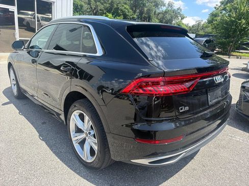 Used 2023 Audi Q8 Premium w/ Convenience Package AWD/4WD image 9