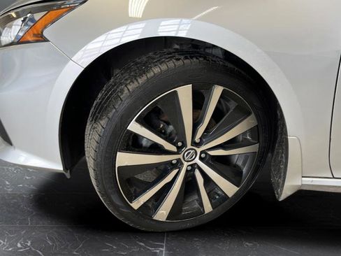 Used 2021 Nissan Altima 2.5 SR w/ SR Premium Package FWD image 33