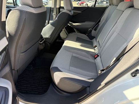 Used 2025 Subaru Outback Premium AWD/4WD image 16