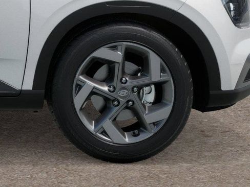 Certified 2025 Hyundai Venue SEL FWD image 8
