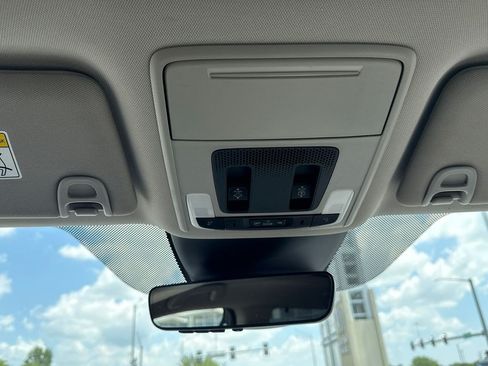 Certified 2023 Honda Pilot Touring image 38