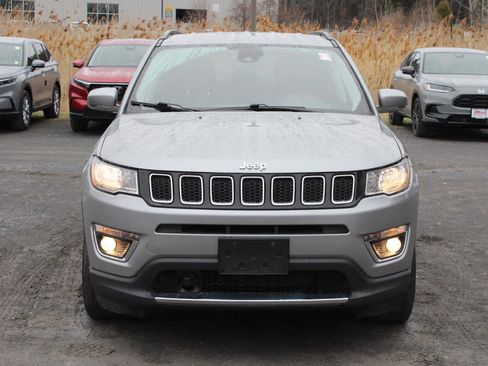 Used 2021 Jeep Compass Limited AWD/4WD image 2