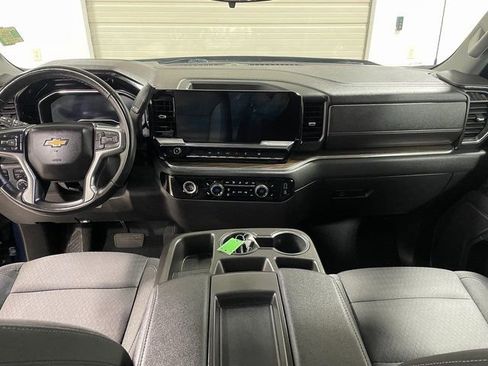 Used 2023 Chevrolet Silverado 1500 LT AWD/4WD image 13