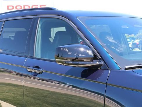 New 2026 Jeep Grand Cherokee L Limited AWD/4WD image 2