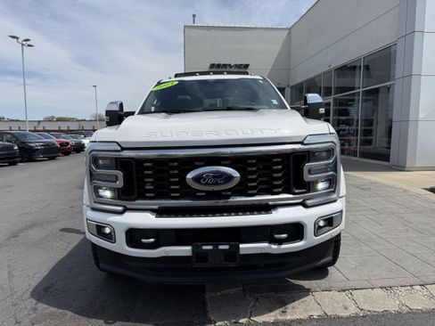 Used 2024 Ford F450 Platinum w/ FX4 Off-Road Package AWD/4WD image 10