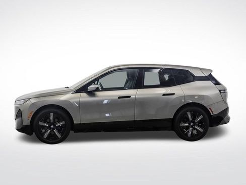 Used 2024 BMW iX xDrive50 w/ Premium Package AWD/4WD image 2