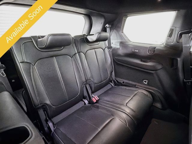Used 2024 Jeep Grand Cherokee L Limited AWD/4WD image 27