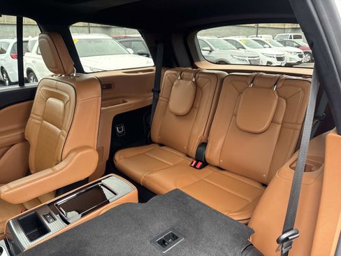 Used 2020 Lincoln Aviator Black Label w/ Dynamic Handling Package AWD/4WD image 23