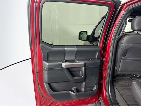 Used 2019 Ford F150 XLT w/ Equipment Group 302A Luxury AWD/4WD image 26