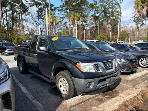 Used 2018 Nissan Frontier S image 28