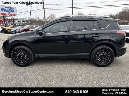 Used 2017 Toyota RAV4 XLE image 7