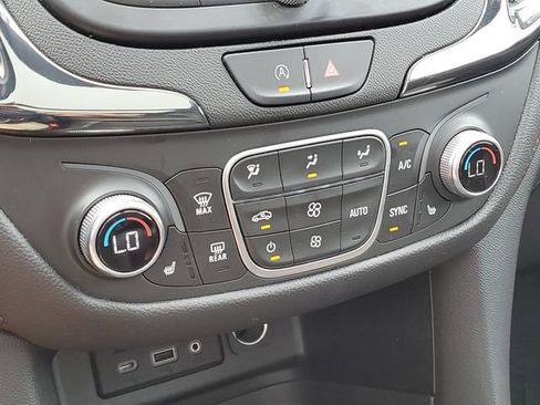 Certified 2024 Chevrolet Equinox RS AWD/4WD image 18