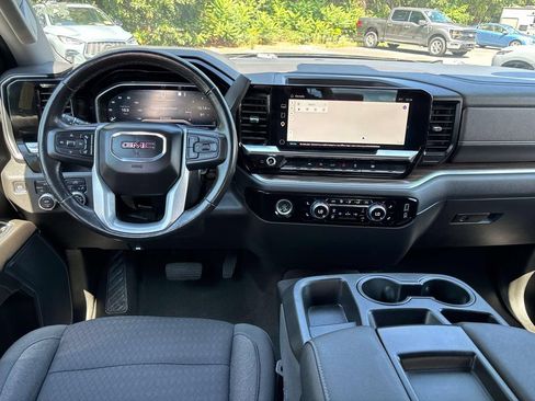 Used 2022 GMC Sierra 1500 Elevation AWD/4WD image 12