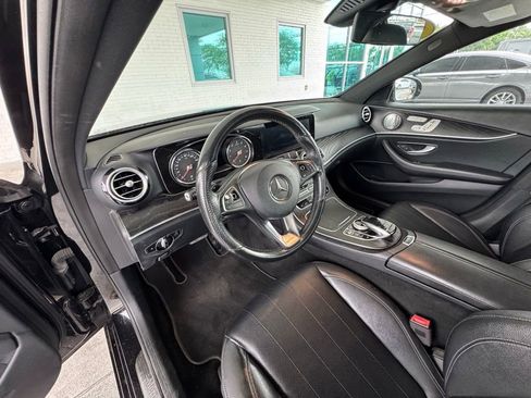 Used 2018 Mercedes-Benz E 300 image 13