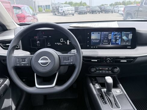 Used 2026 Nissan Kicks SV w/ SV Premium Package AWD/4WD image 10