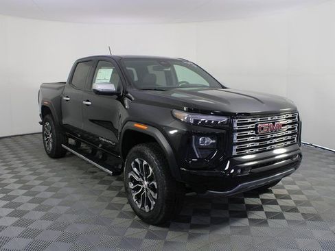 New 2026 GMC Canyon Denali image 28