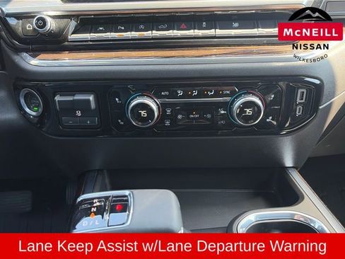 Used 2025 GMC Sierra 1500 Elevation w/ Elevation Premium Package AWD/4WD image 19