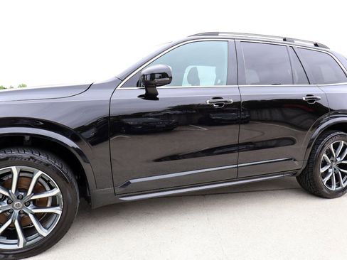 Used 2016 Volvo XC90 T6 Momentum AWD/4WD image 32