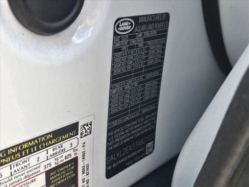 Certified 2026 Land Rover Range Rover Velar Dynamic SE image 23