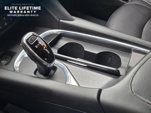 Used 2021 Buick Enclave Avenir w/ Avenir Technology Package FWD image 19