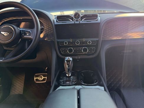 Used 2022 Bentley Bentayga Speed image 27