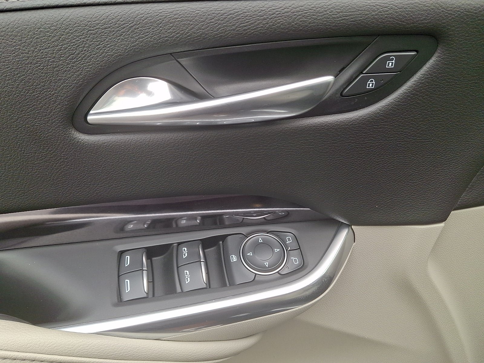 Used 2019 Cadillac XT4 Luxury AWD/4WD image 13