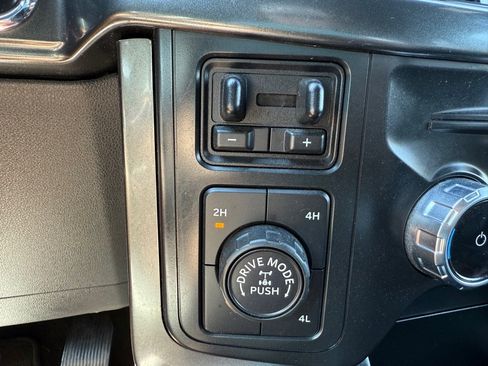 Used 2022 Ford F150 XLT w/ Equipment Group 302A High image 35