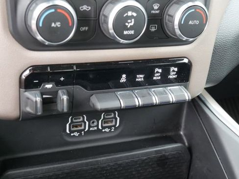 Used 2021 RAM 1500 Laramie AWD/4WD image 23