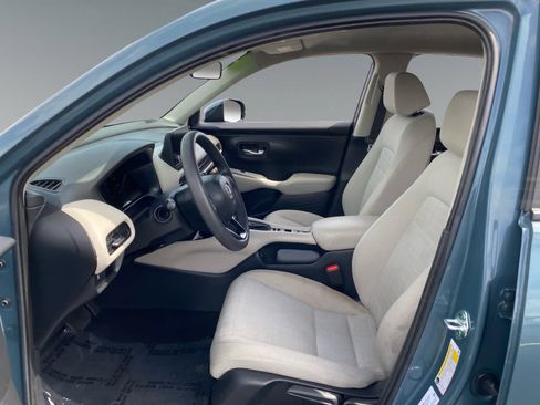 Used 2024 Honda HR-V LX image 9