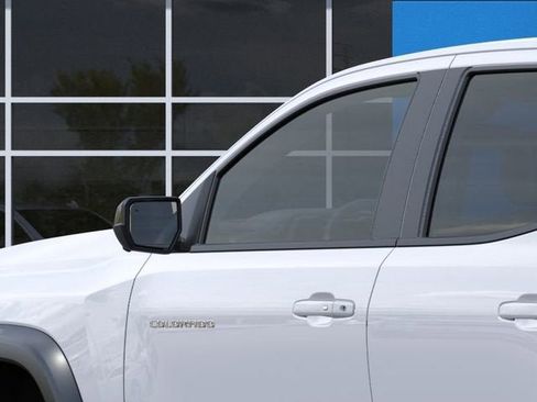 New 2026 Chevrolet Colorado ZR2 w/ Technology Package AWD/4WD image 12