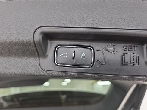 Used 2023 Ford Explorer XLT w/ Equipment Group 202A AWD/4WD image 36