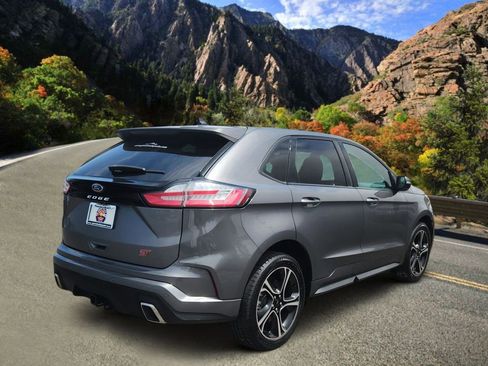 Used 2022 Ford Edge ST AWD/4WD image 3