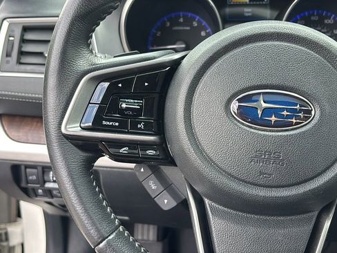 Used 2018 Subaru Outback 3.6R Limited AWD/4WD image 17