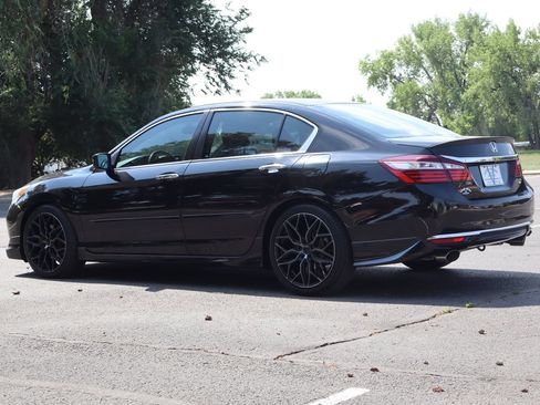 Used 2016 Honda Accord Sport image 7