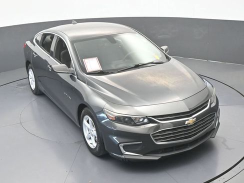 Used 2018 Chevrolet Malibu LS FWD image 45