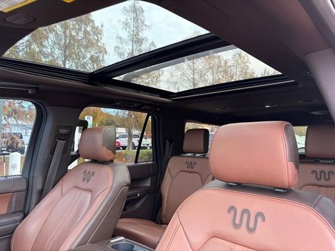 Used 2022 Ford Expedition Max King Ranch image 2