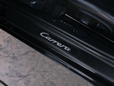 Used 2004 Porsche 911 Carrera image 39