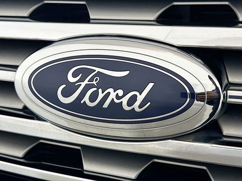 Certified 2020 Ford Expedition Limited image 24