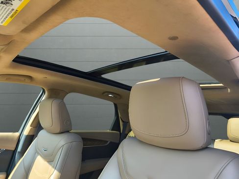 Used 2023 Cadillac XT5 Premium Luxury w/ Platinum Package image 37