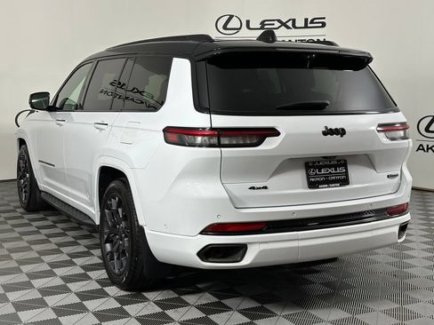 Used 2023 Jeep Grand Cherokee L Summit w/ Advanced Protech Group IV AWD/4WD image 9