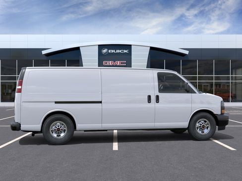 New 2025 GMC Savana 2500 Extended w/ Driver Convenience Package RWD image 29