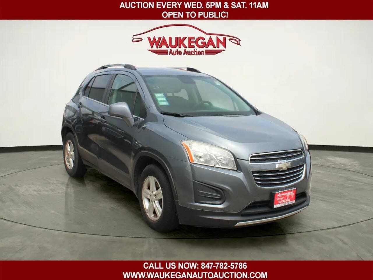 Used 2015 Chevrolet Trax LT w/ LT Sun and Sound Package FWD image 2