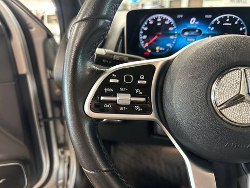 Used 2021 Mercedes-Benz GLB 250 image 18