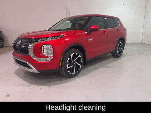 New 2025 Mitsubishi Outlander SE image 7