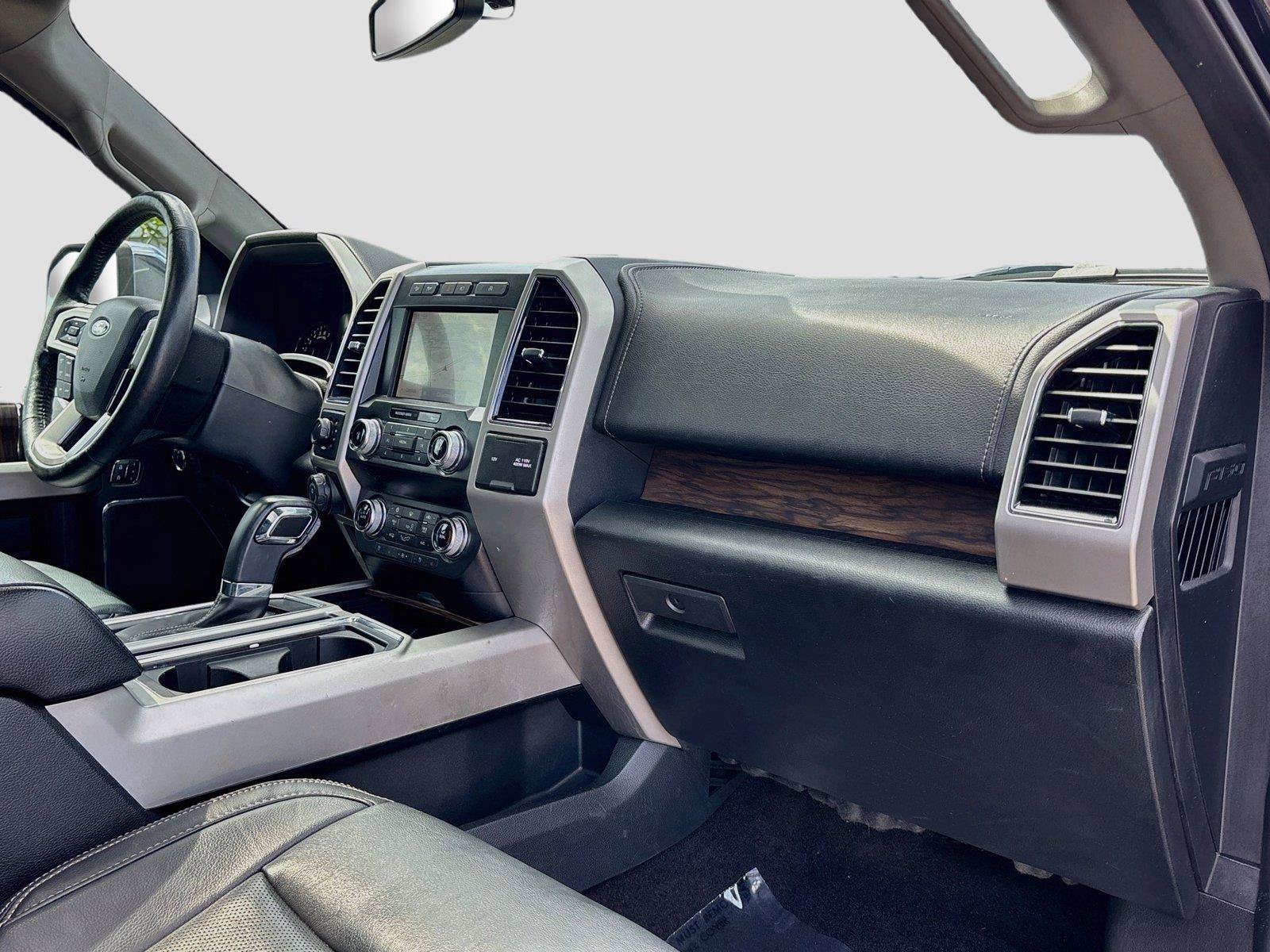 Used 2020 Ford F150 Lariat w/ Equipment Group 502A Luxury AWD/4WD image 30