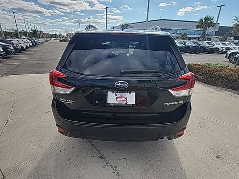 Certified 2024 Subaru Forester Premium image 5