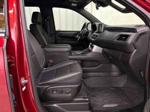 Used 2023 GMC Yukon SLT w/ SLT Premium Package AWD/4WD image 31
