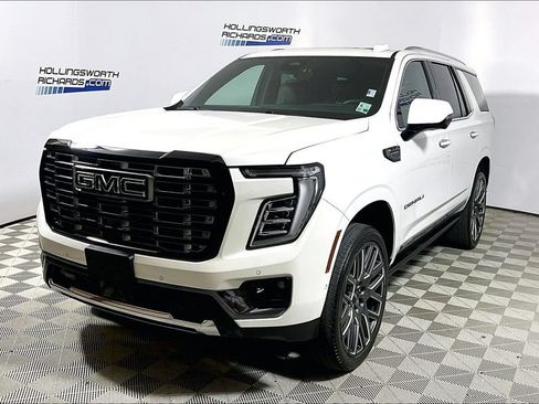 Used 2025 GMC Yukon Denali Ultimate AWD/4WD image 1