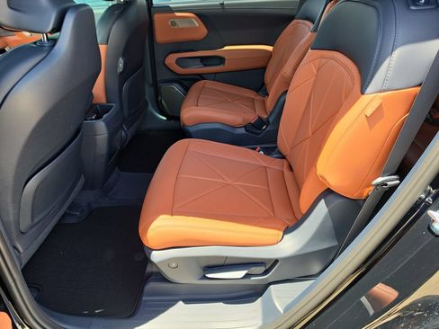 New 2027 Kia Telluride SX FWD image 17