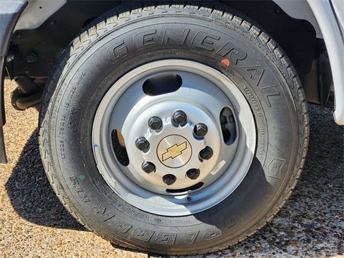 New 2025 Chevrolet Express 3500 1WT w/ Power Convenience Package image 10